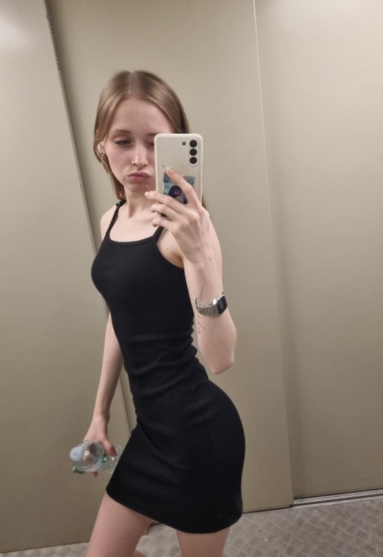 Elizaveta • 20 • Russia
