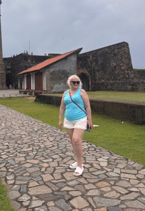 Elena • 48 • Russia