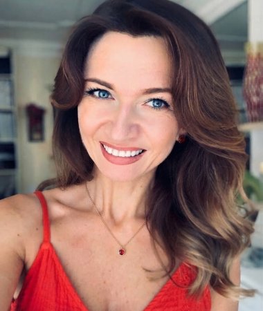 Galina, 52