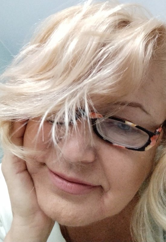 Lidia • 65 • Russie