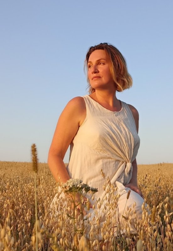 Helena • 48 • Russia