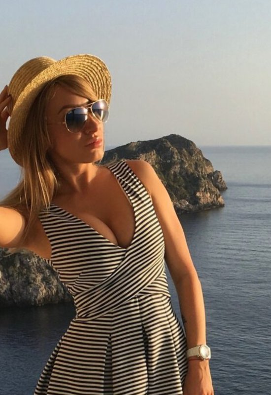 Ivanka • 38 • France