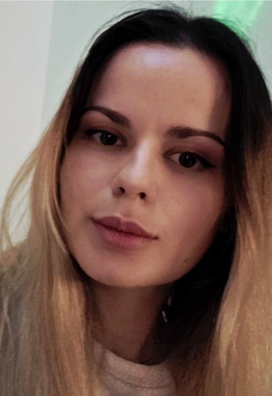 Olga • 40 • Ukraine