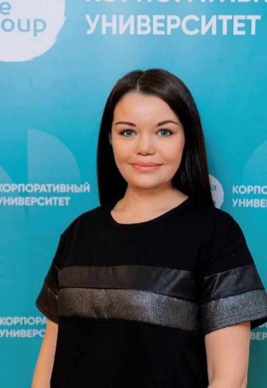 Yulia • 38 • Russia