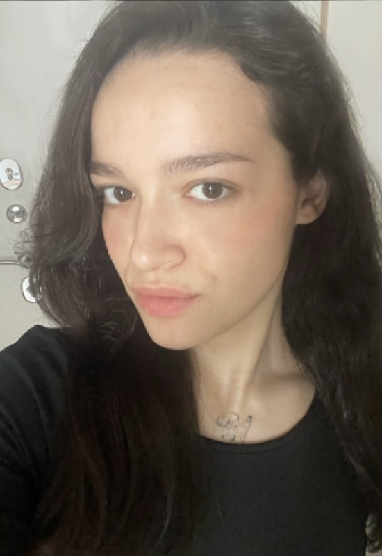 Olesya • 21 • Russie