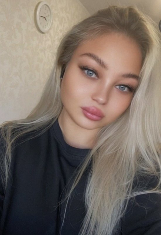 Diana • 25 • Tadjikistan