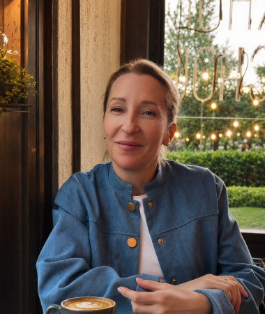 Svetlana , 50