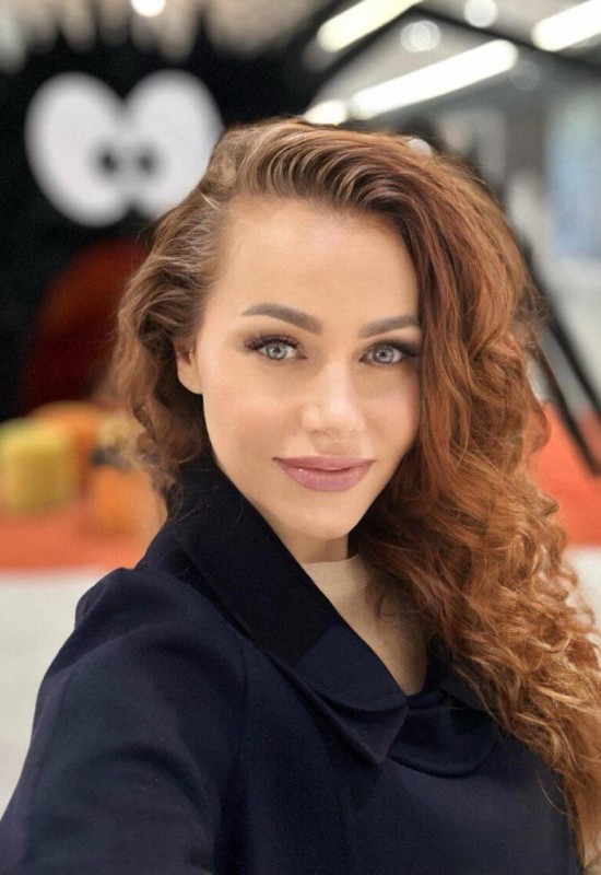 Valentina • 46 • Ukraine