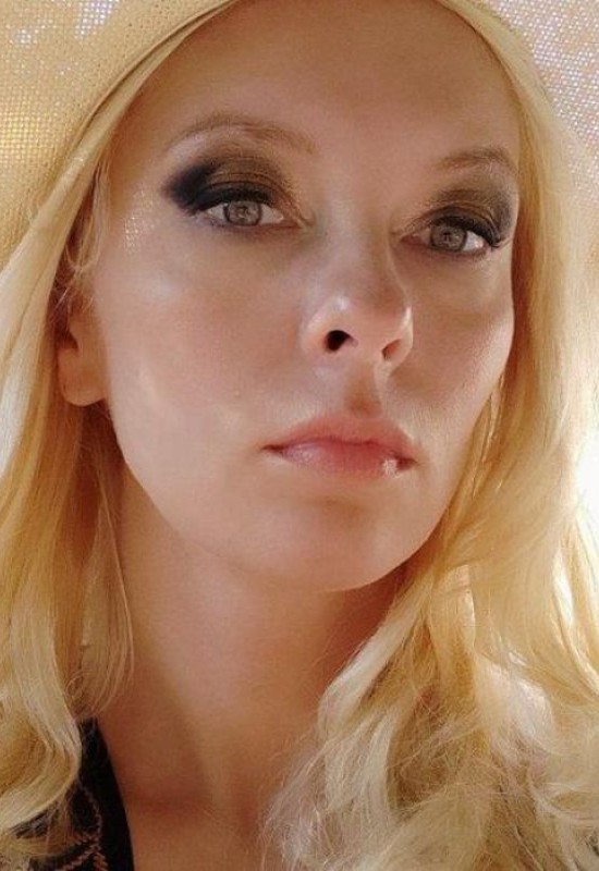 Ekaterina • 38 • Russia