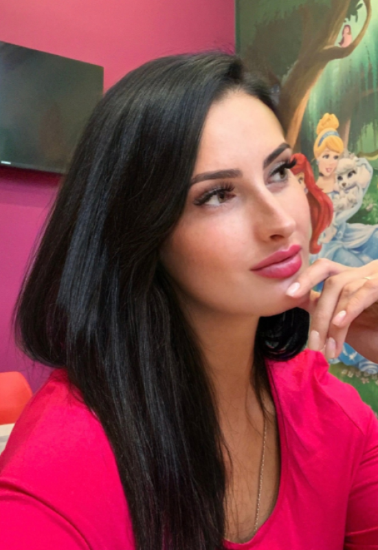 Elvira • 36 • Russia