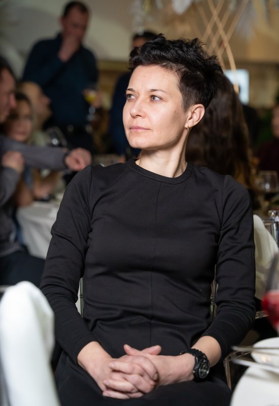 Elena • 45 • Russia