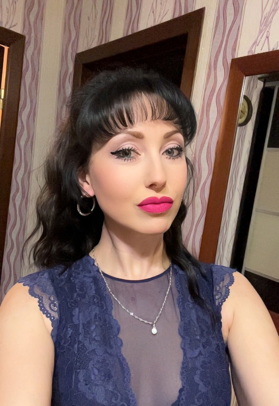 Olia • 45 • Russie