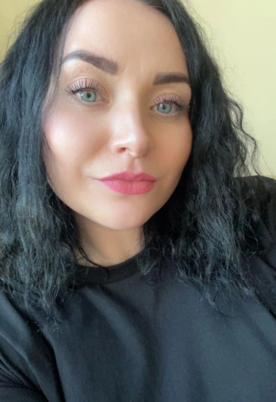 Marina • 37 • Russia