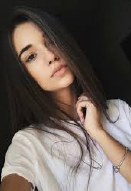 Katya • 25 • Ukraine