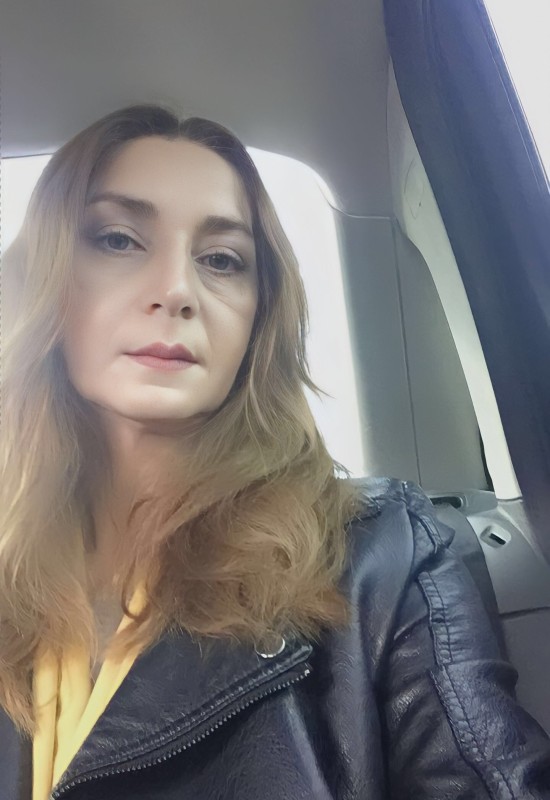 Yulia • 53 • Russia