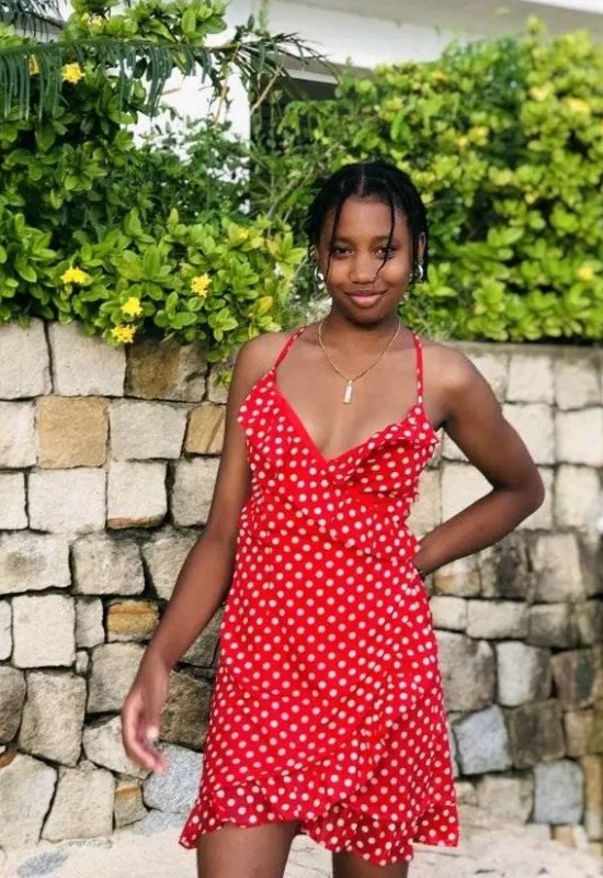 Marina • 23 • Madagascar