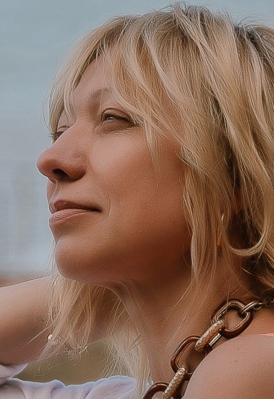 Olga • 56 • Russie
