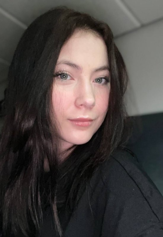 Iryna • 26 • Ukraine