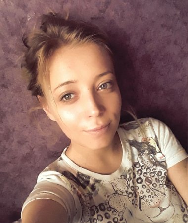 Karina, 31