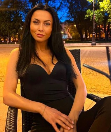 Yulia, 39