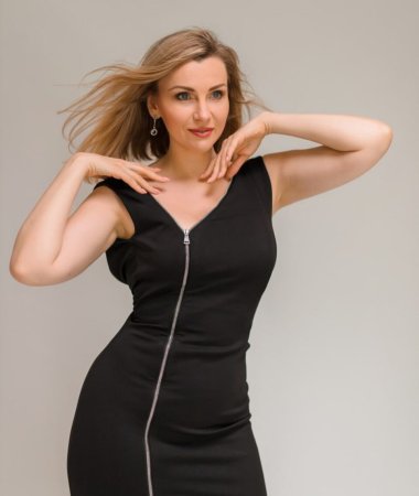 Anna, 42