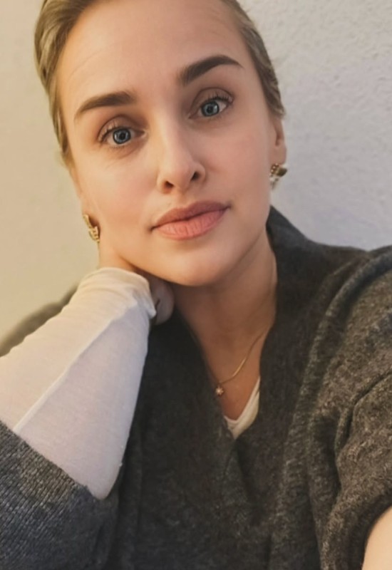 Ekaterina • 36 • Russia