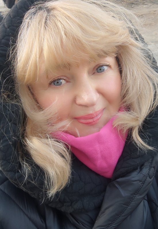 Elena • 62 • Russia