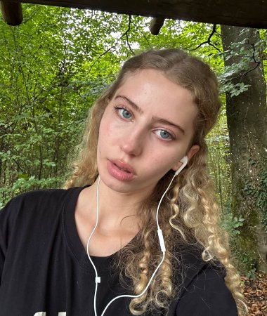 Яна, 26