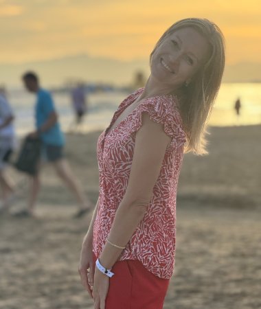 Liliia, 39