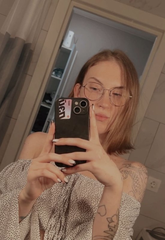 Ekateria • 26 • Russie
