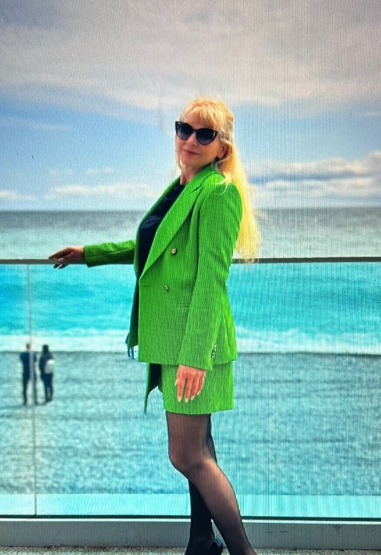 Arina • 51 • Russia