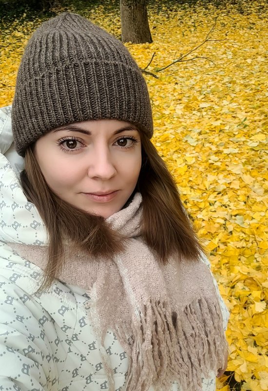 Hanna • 25 • Ukraine