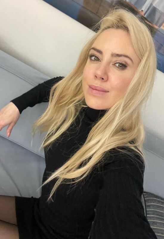 Alya • 39 • Украина