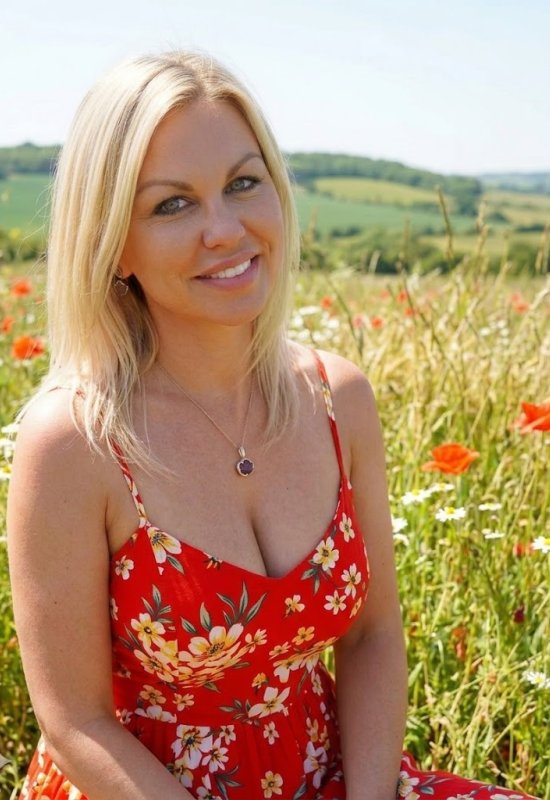 Tatyana • 42 • Білорусь