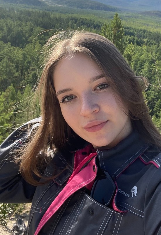 Evgenia • 22 • Росія