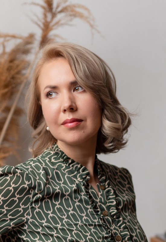 Olga • 43 • Russie