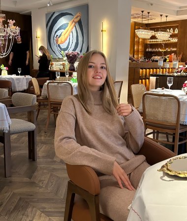 Natalia, 30