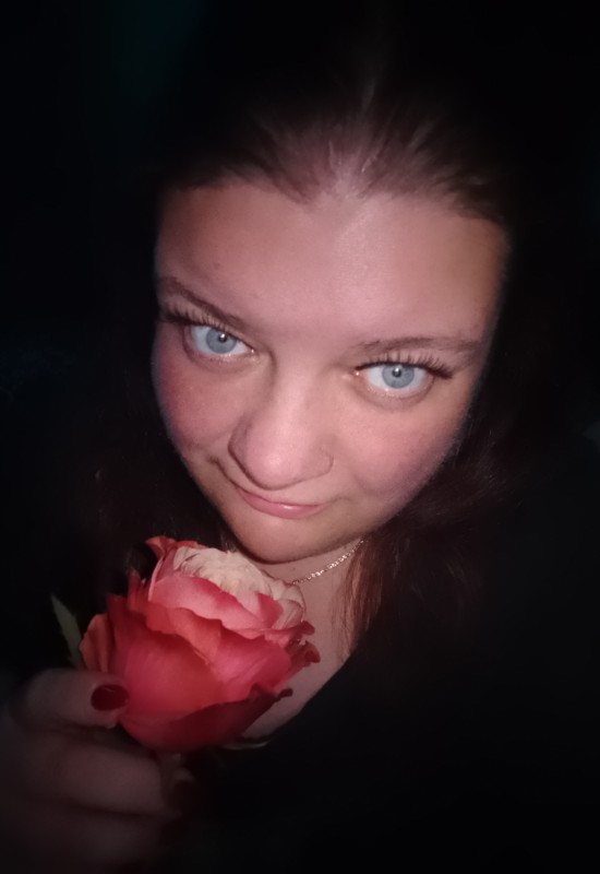 Sveta • 41 • Russia