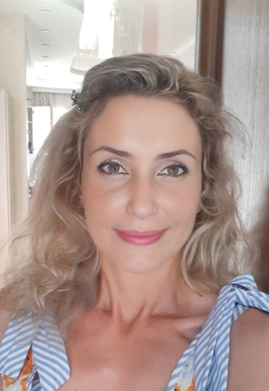 Tanusha • 47 • Russia