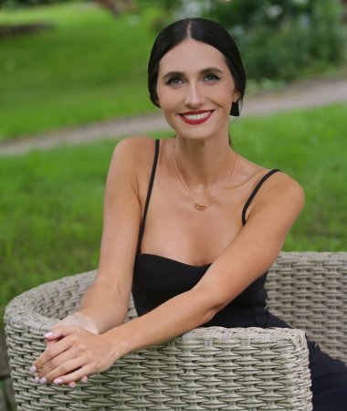 Elena, 41