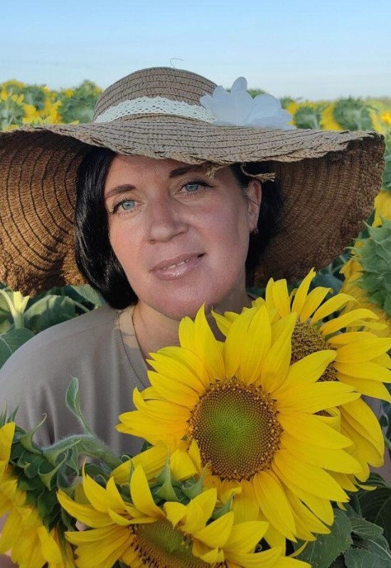 Tatiana • 45 • Russia