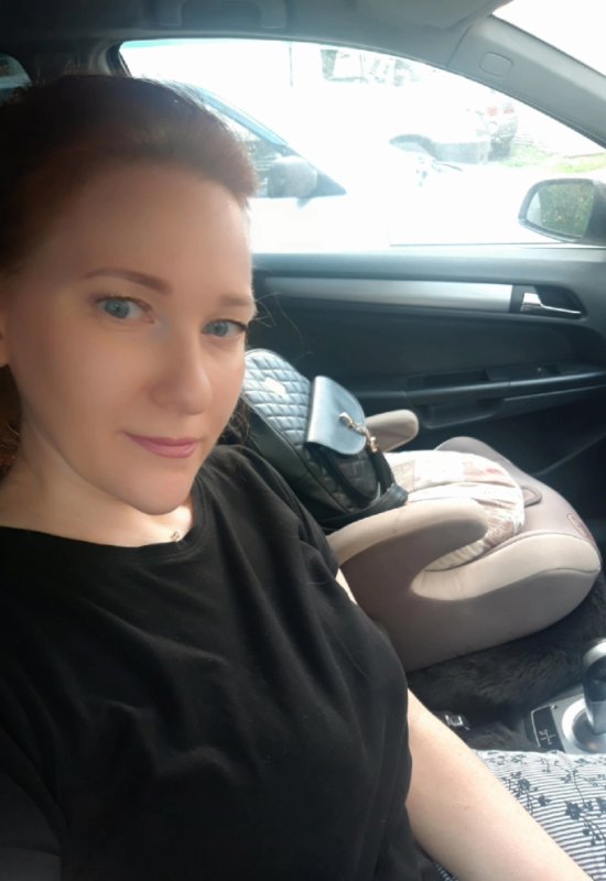 Helen  • 42 • Russia