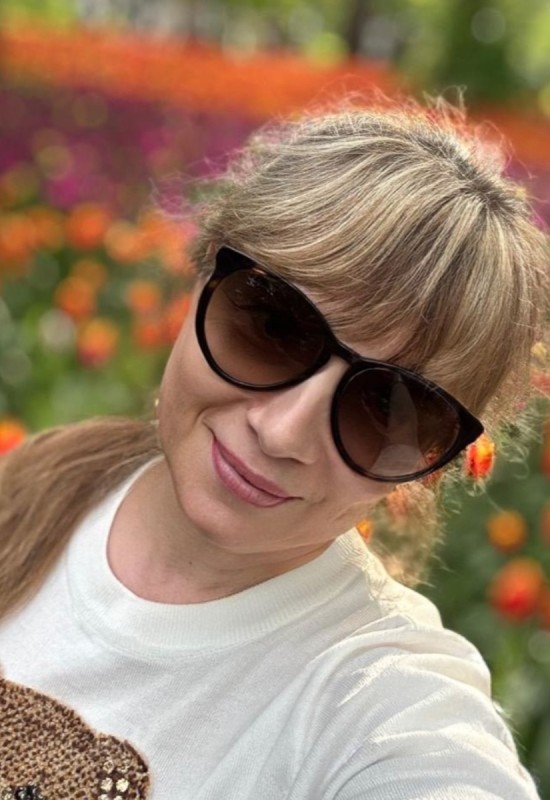 Irina • 50 • Росія