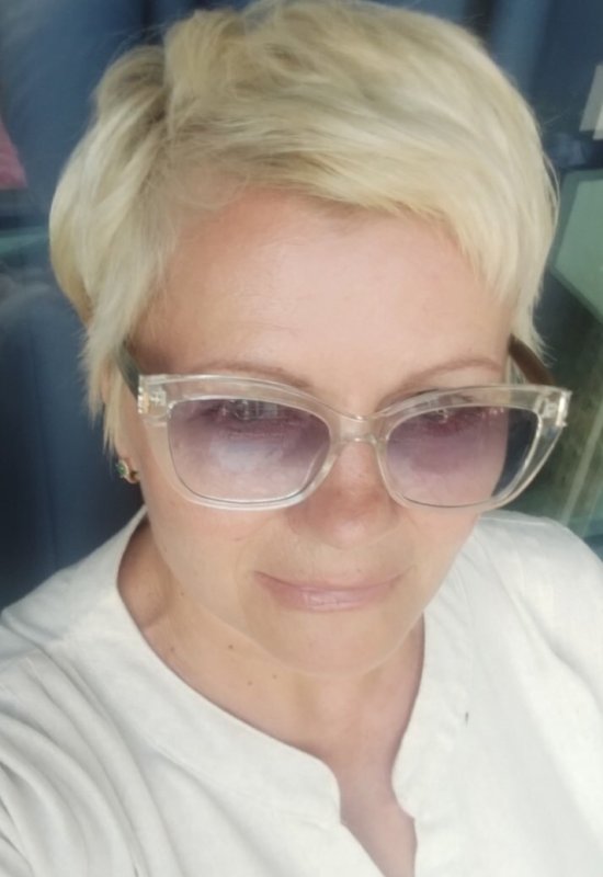 Anna • 52 • Russia