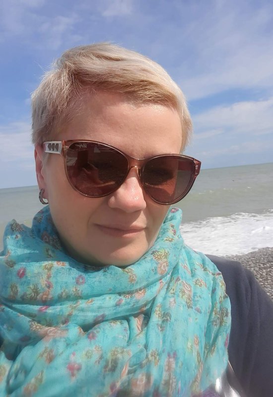 Anna • 52 • Russia