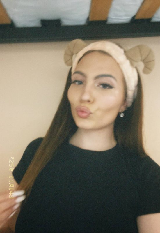 Sasha • 26 • Ukraine 🇺🇦