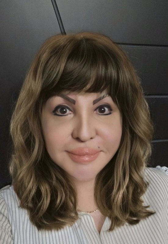 Arina • 55 • Italie