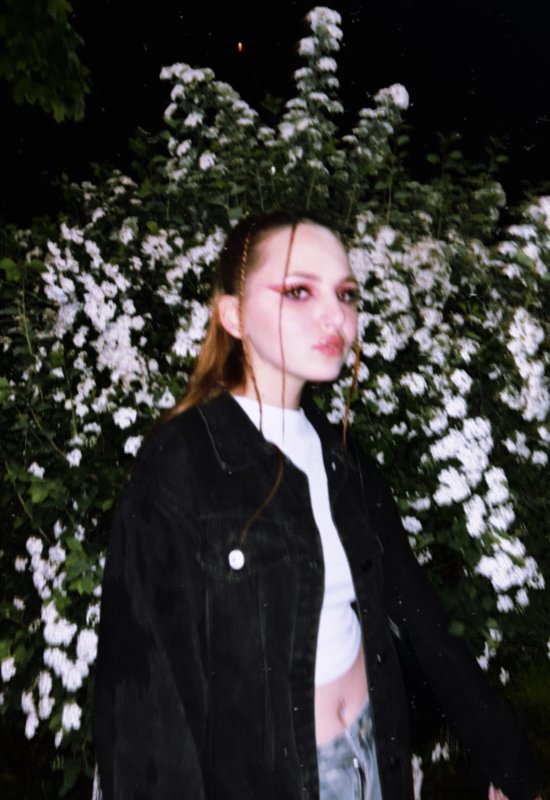 Angelina • 19 • Latvia