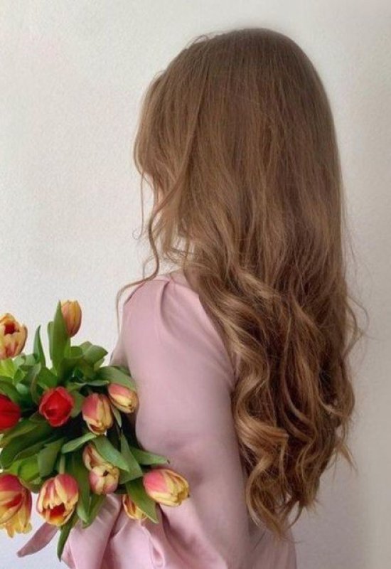 Aziza • 32 • Ouzbékistan
