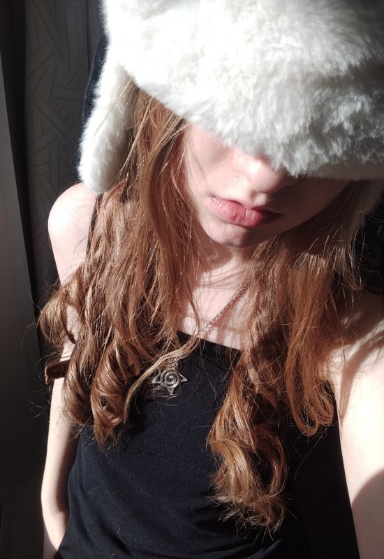 Kristina • 19 • Espagne